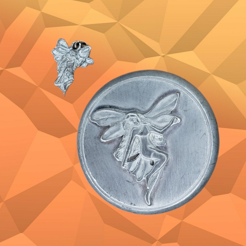 Seagull Canada vintage fine pewter fairy necklace charm & box